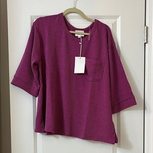 ANDREE BY UNIT Ribbed Fuchsia Blouse